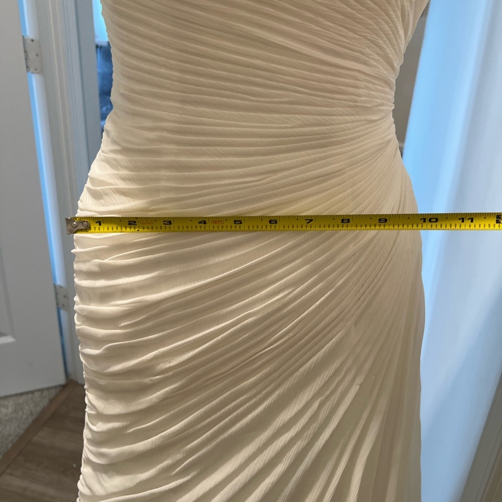 David’s Bridal Wedding Gown – Elegant Strapless White Mermaid Dress Size 2 $980 - Picture 15 of 17